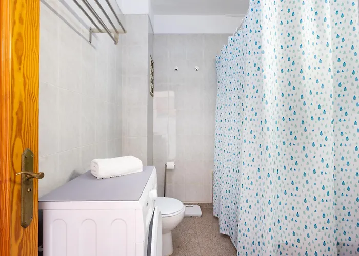 Home2book Vibrant Americas Apt, Pool Retreat アパート アロナ